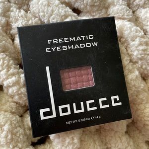 FREE w/ purchase! 🎉